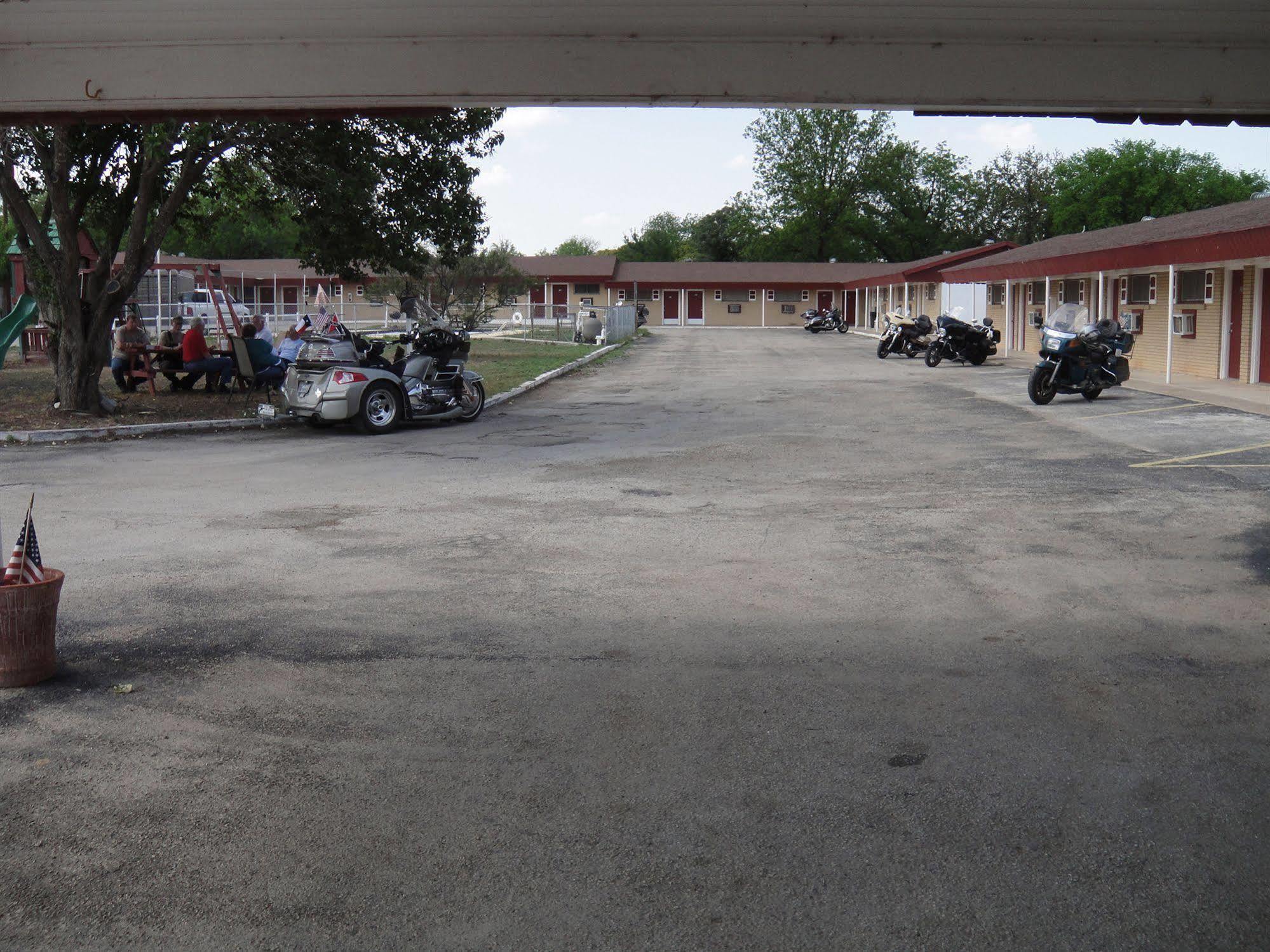 The Hills Motel Junction Luaran gambar